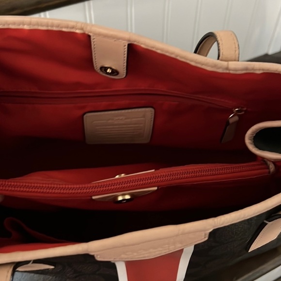 Coach Shoulder Bag Tote - Picture 4 of 16